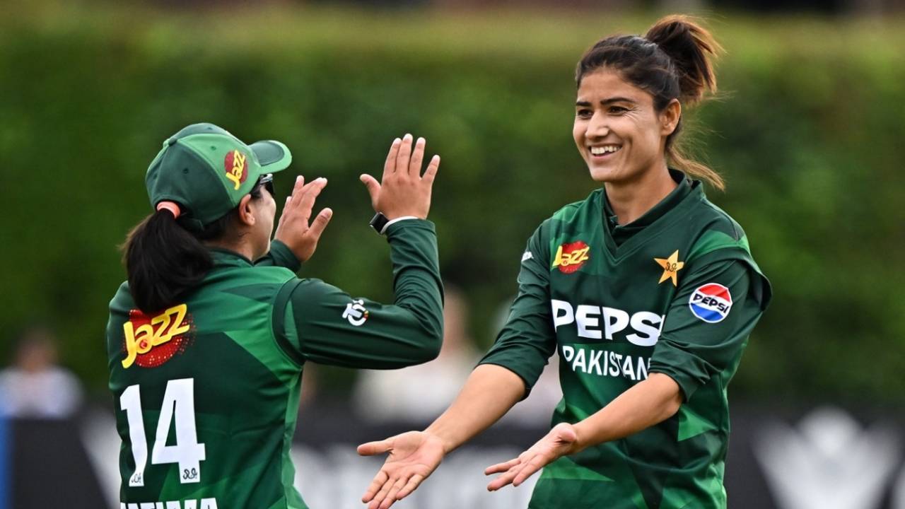 Diana Baig celebrates a wicket, Ireland vs Pakistan, 1st Women's T20I, Dublin, August 6, 2025