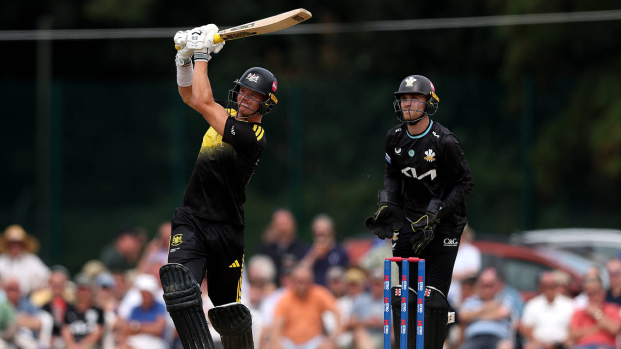 Ben Charlesworth hits over the top, Surrey vs Gloucestershire, Guildford, Metro Bank One Day Cup, August 8, 2025