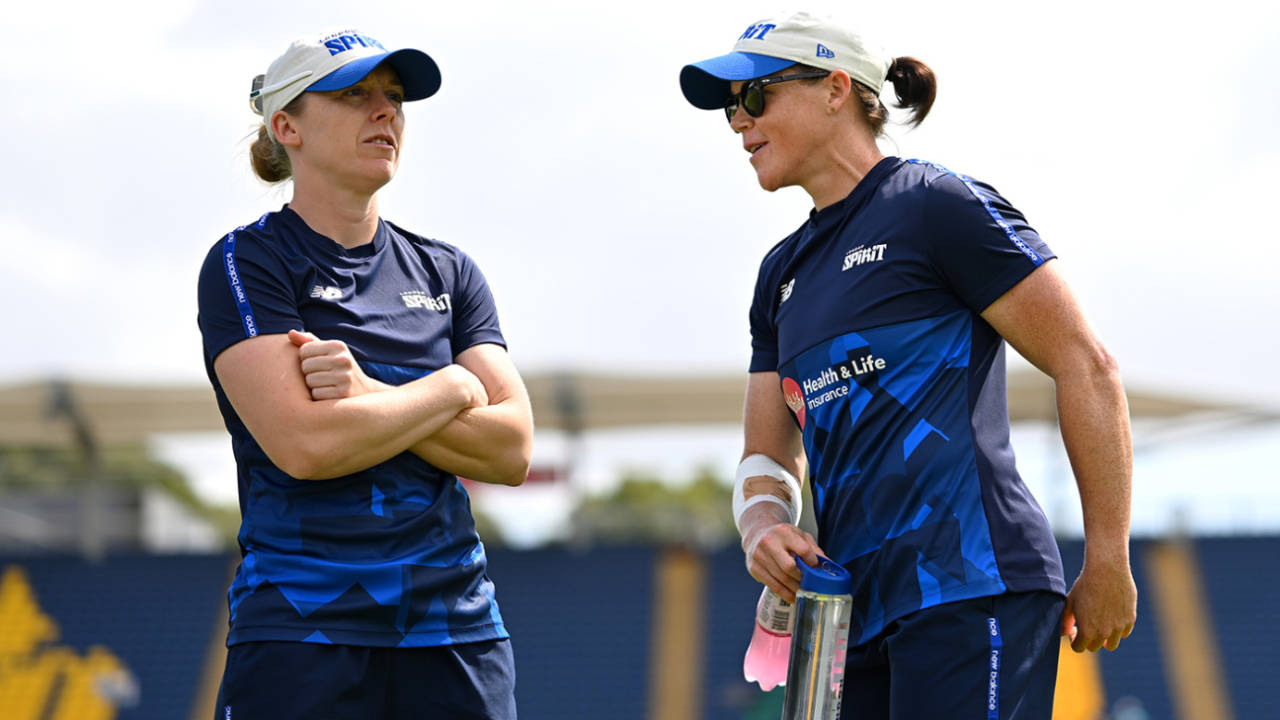 Heather Knight and Grace Harris chat before play, Welsh Fire vs London Spirit, Women's Hundred, Cardiff, August 9, 2025