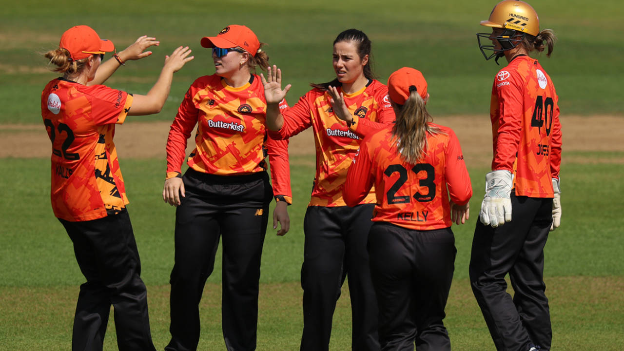 Millie Taylor celebrates a wicket, Southern Brave vs Birmingham Phoenix, Women's Hundred, Suothampton, August 10, 2025