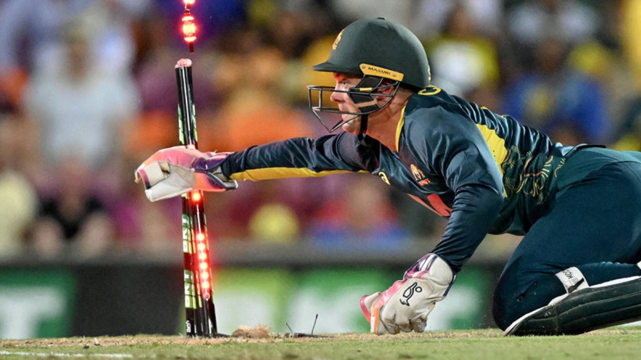 Alex Carey completed an unusual stumping on his T20I return, Australia vs South Africa, 2nd T20I, Darwin, August 12, 2025