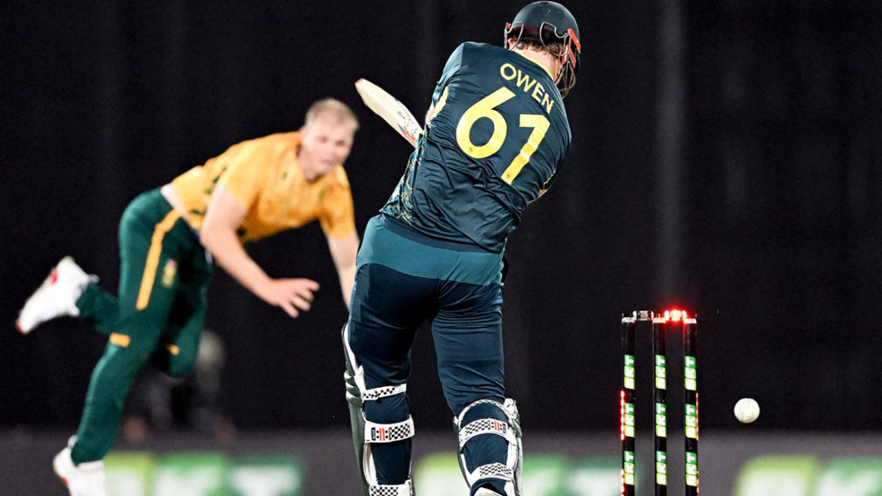 Not out, bowled: The ball hit Mitch Owen's stump but the bail didn't fall, Australia vs South Africa, 2nd T20I, Darwin, August 12, 2025