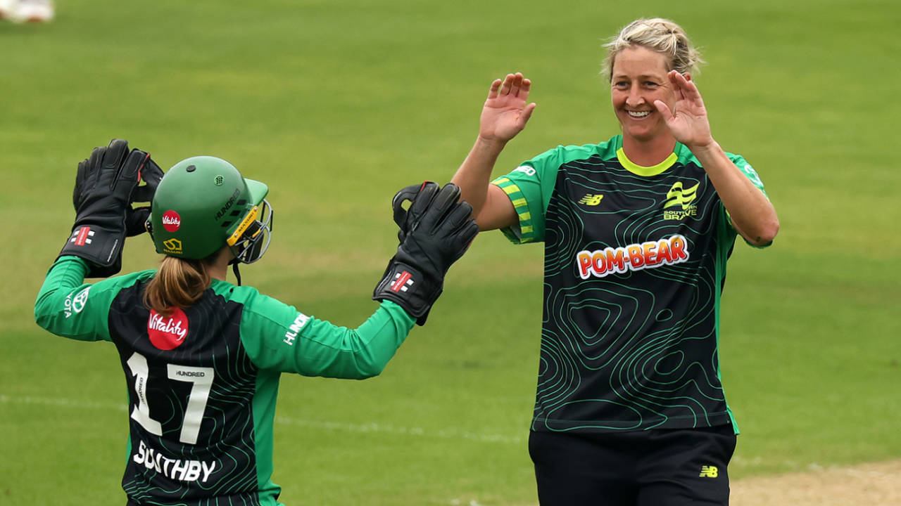 Sophie Devine and Rhianna Southby celebrate, Southern Brave vs Northern Superchargers, The Hundred Women's Competition, Utilita Bowl, August 13, 2025