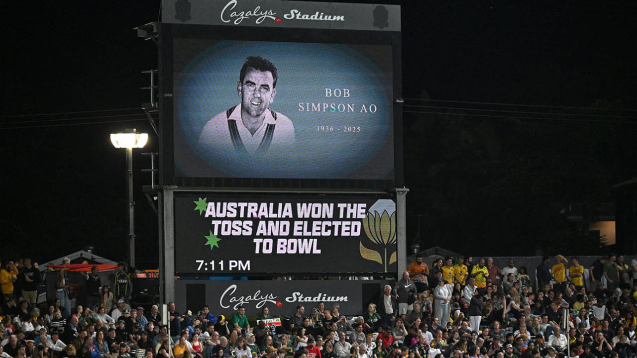 There was a moment of silence for Bob Simpson before play in Cairns, Australia vs South Africa, 3rd T20I, Cairns, August 16, 2025