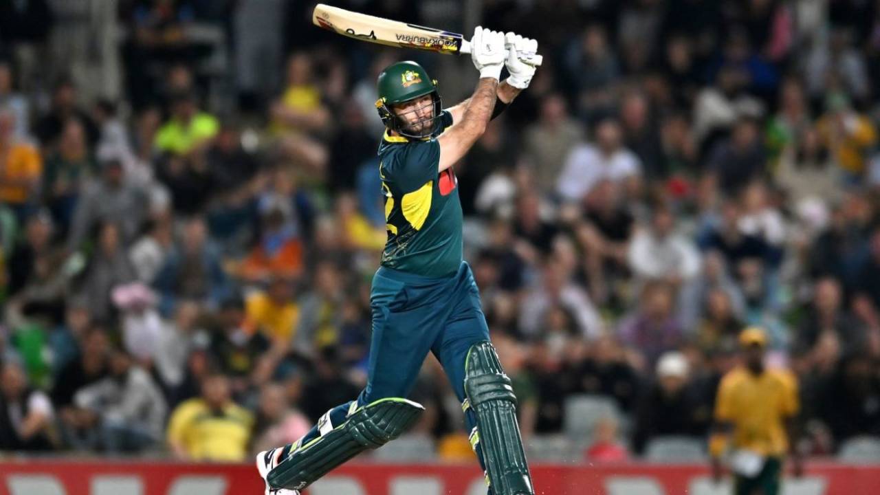 Glenn Maxwell drives over cover, Australia vs South Africa, 3rd T20I, Cairns, August 16, 2025