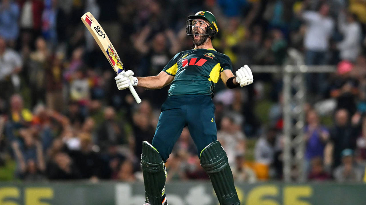 Glenn Maxwell celebrates the winning moment, Australia vs South Africa, 3rd T20I, Cairns, August 16, 2025