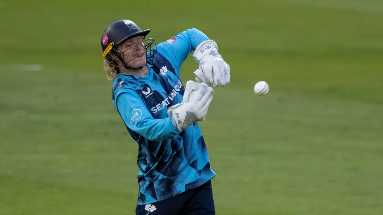Harry Duke keeping wicket, Vitality Blast, Bears vs Yorkshire, Edgbaston, June 06, 2025