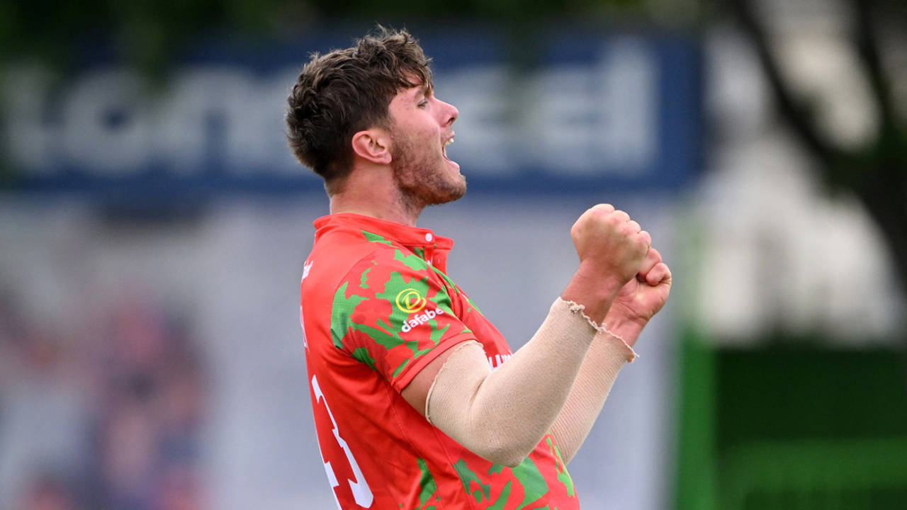 Alex Green celebrates a breakthrough, Leicestershire vs Derbyshire, Grace Road, Metro Bank One-Day Cup, August 20, 2025