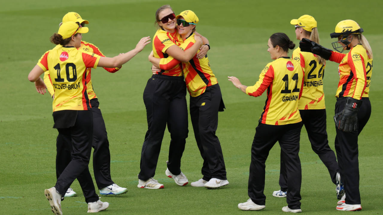 Cassidy McCarthy celebrates a catch with Kirstie Gordon, Oval Invincibles vs Trent Rockets, Women's Hundred, Oval, August 21, 2025