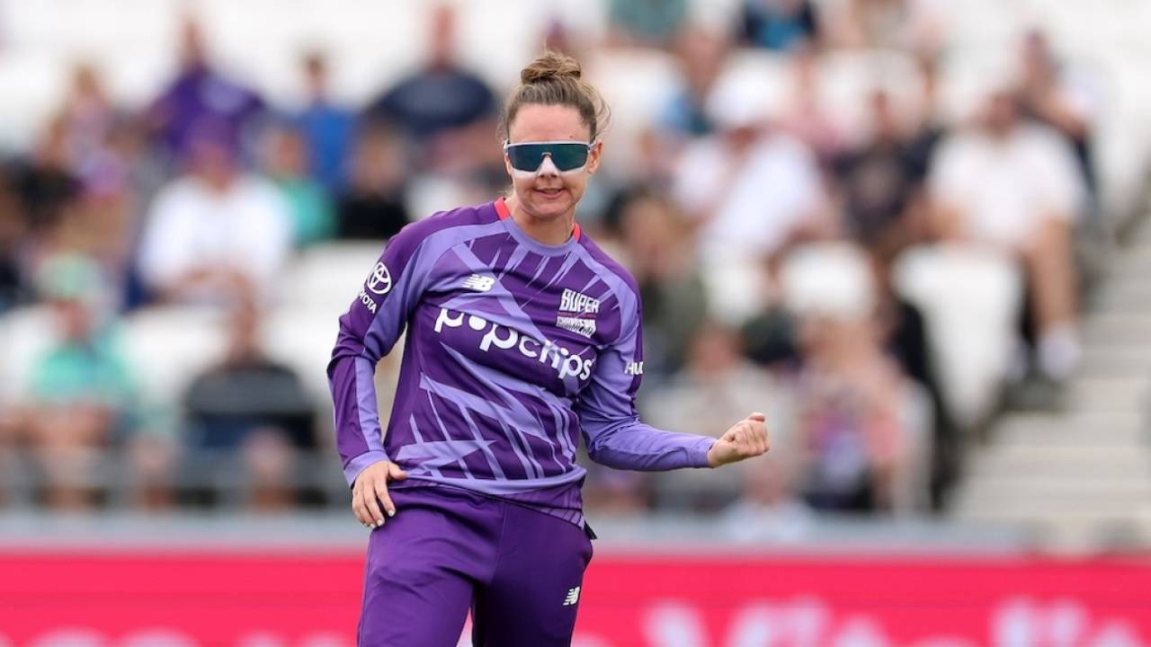 Linsey Smith darted one in to trap Meg Lanning lbw, Northern Superchargers vs Oval Invincibles, Women's Hundred, Leeds, August 23, 2025