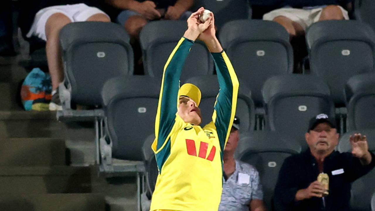 Marnus Labuschagne leaps high to take a catch on the rope, Australia vs South Africa, 3rd ODI, Mackay, August 24, 2025