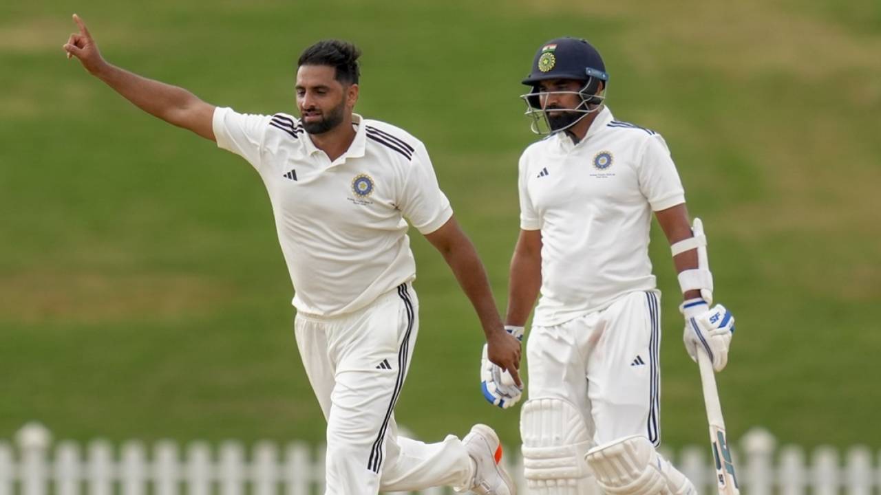 Auqib Nabi picked up four wickets in four balls, which also included four wickets in four balls, North Zone vs East Zone, Duleep Trophy, Quarter-Final, BCCI CEG Ground, August 29, 2025