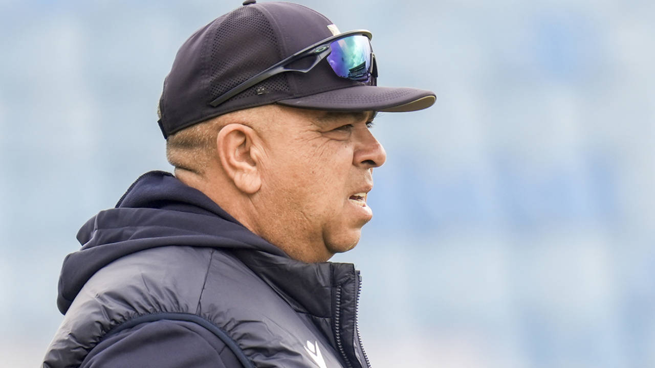 Shukri Conrad oversees South Africa training, Headingley, September 1, 2025