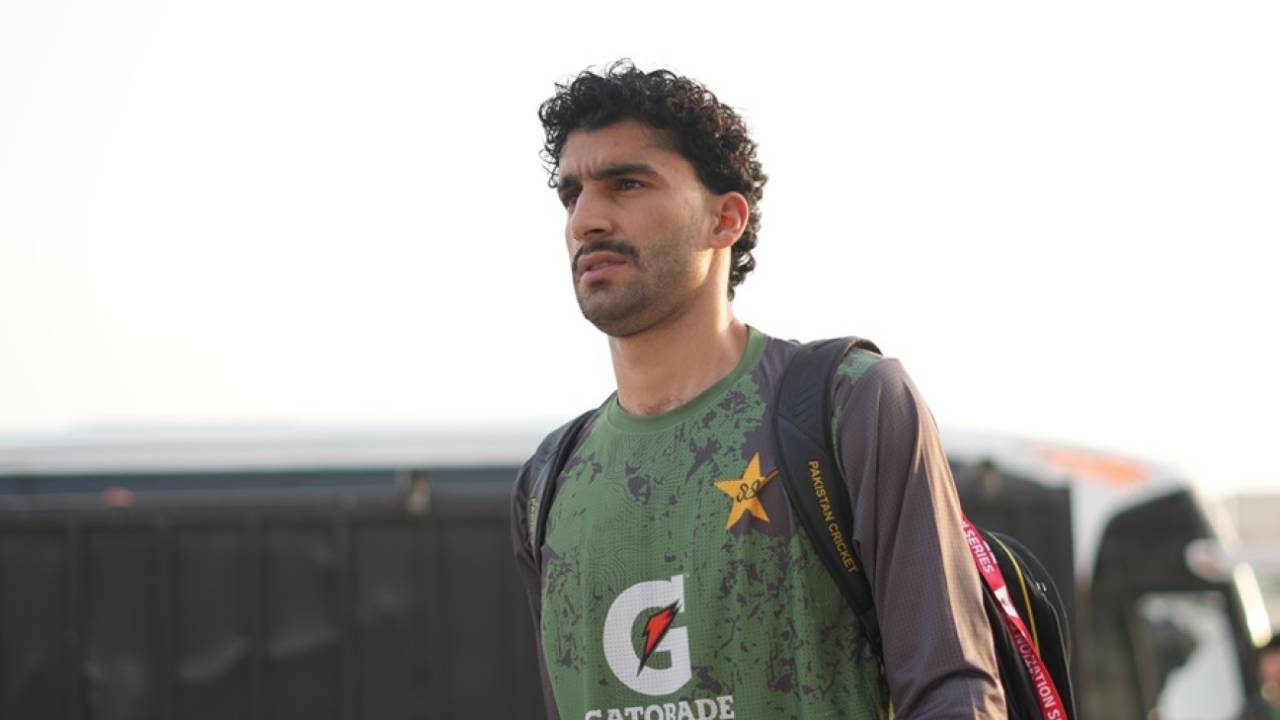 Sufiyan Muqeem arrives at the Sharjah Cricket Stadium, Afghanistan vs Pakistan, UAE T20I tri-series, Sharjah, September 2, 2025