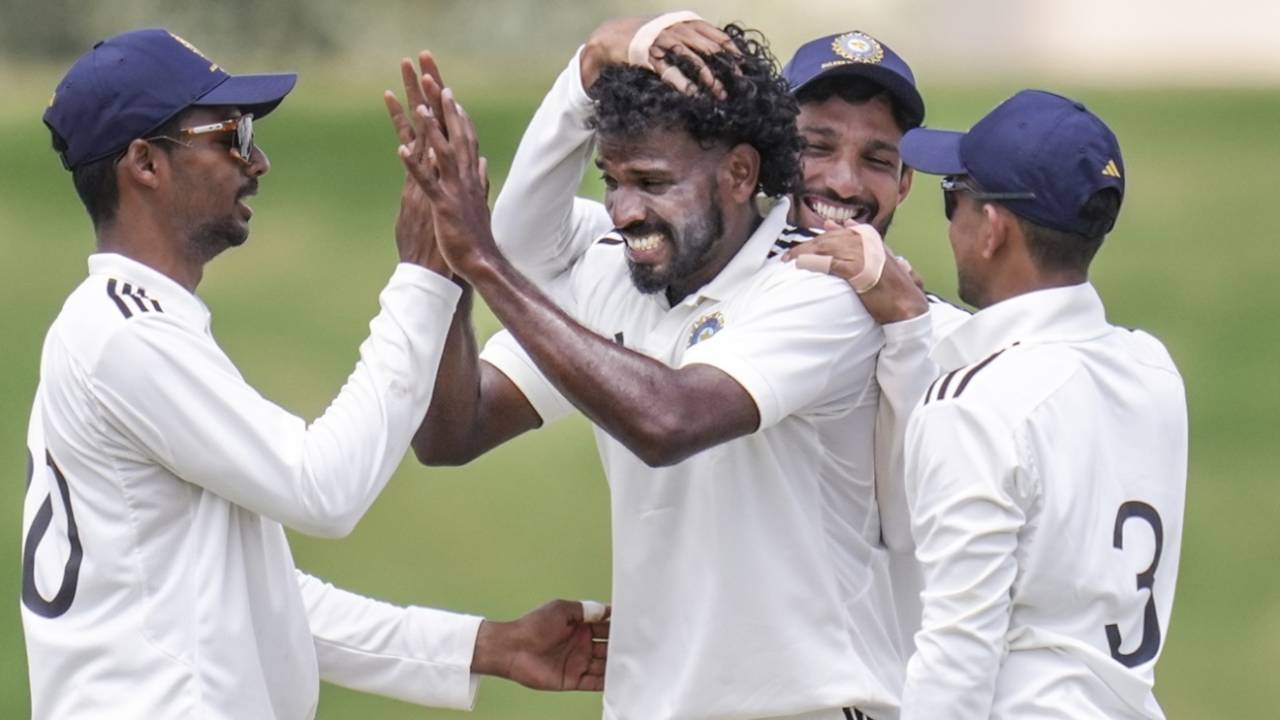 MD Nidheesh celebrates a wicket, North Zone vs South Zone, Duleep Trophy semi-final, Bengaluru, 3rd day, September 6, 2025