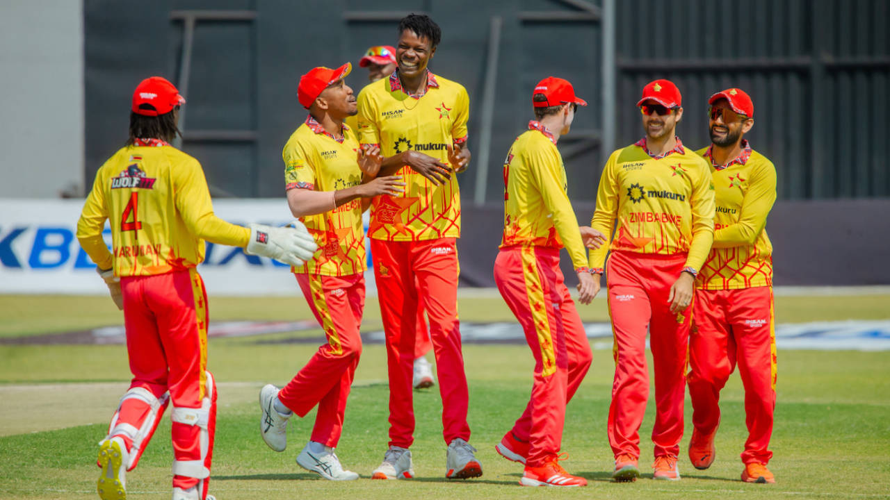 Blessing Muzarabani took two wickets in the powerplay, Zimbabwe vs Sri Lanka, 2nd T20I, Harare, September 6, 2025