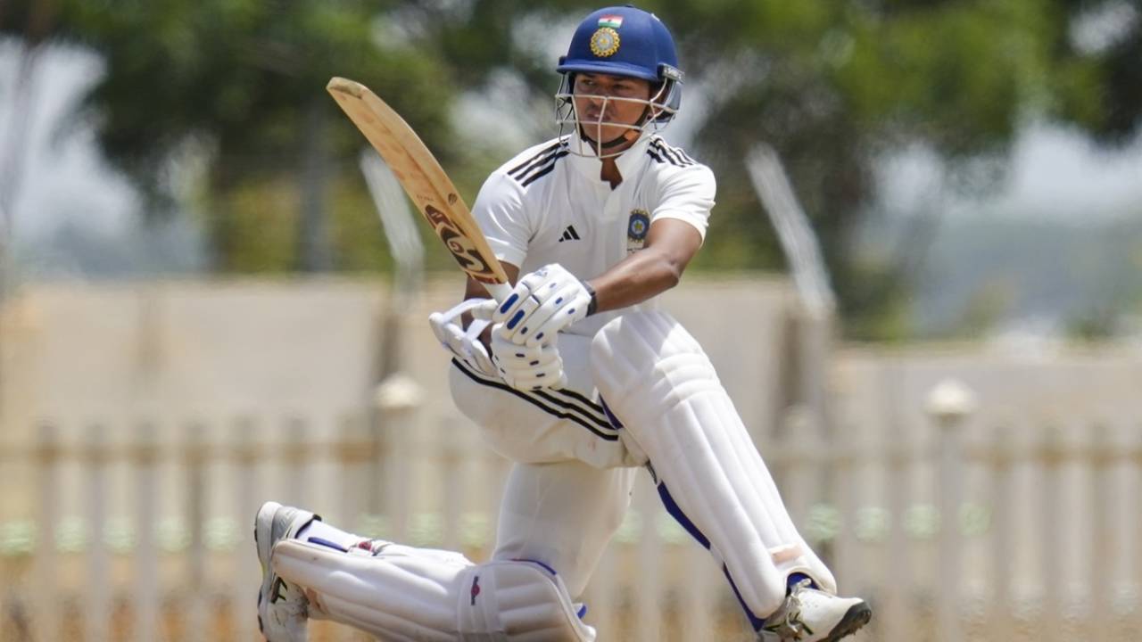 Yashasvi Jaiswal hit three sixes in his knock, Central Zone vs West Zone, Duleep Trophy semi-final, 4th day, Bengaluru, September 7, 2025