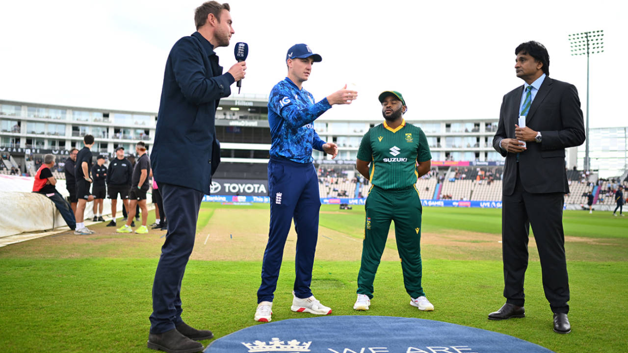 Harry Brook tosses the coin, England vs South Africa, 3rd ODI, Southampton, September 7, 2025
