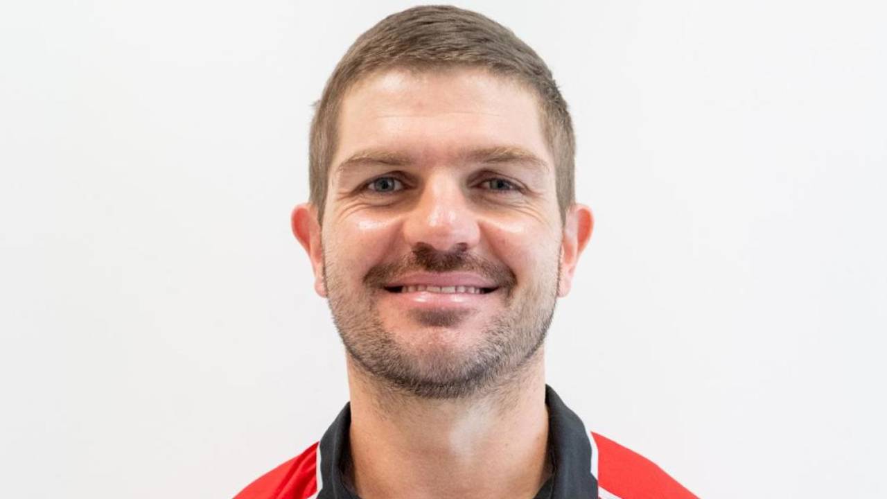 Martin Coetzee strikes a pose