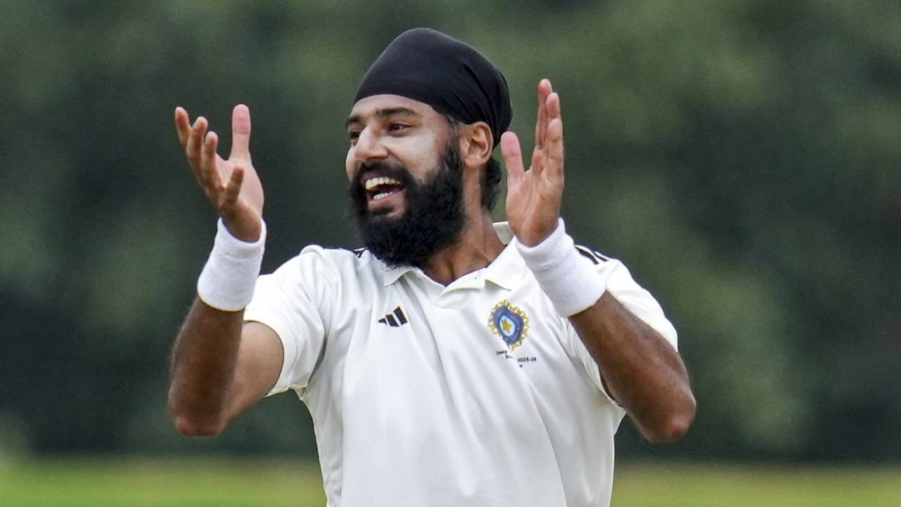 Gurjapneet Singh didn't take too long to strike, South Zone vs Central Zone, Duleep Trophy final, 2nd day, CEG Ground, September 12, 2025