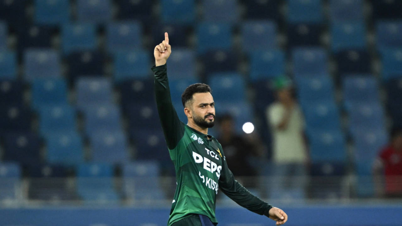 Mohammad Nawaz celebrates a wicket, Pakistan vs Oman, Men's T20 Asia Cup, Dubai, September 12, 2025