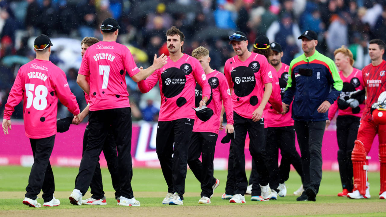 Somerset celebrate victory as the rain comes down, Somerset vs Lancashire, Vitality Blast semi-final, Edgbaston, September 13, 2025
