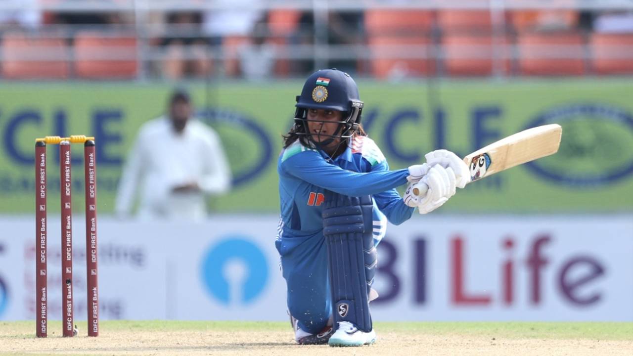 Jemimah Rodrigues gets low, India vs Australia, 1st women's ODI, New Chandigarh, September 14, 2025