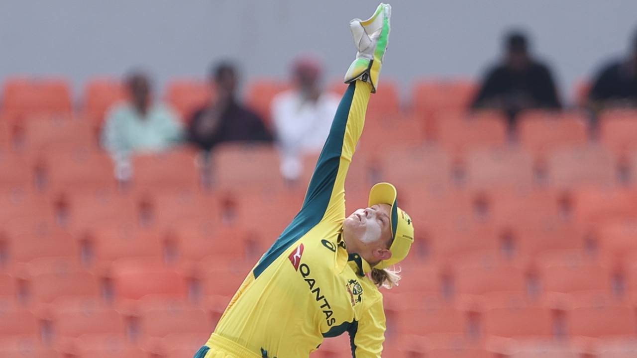Alyssa Healy gives it her all, India vs Australia, 1st women's ODI, New Chandigarh, September 14, 2025