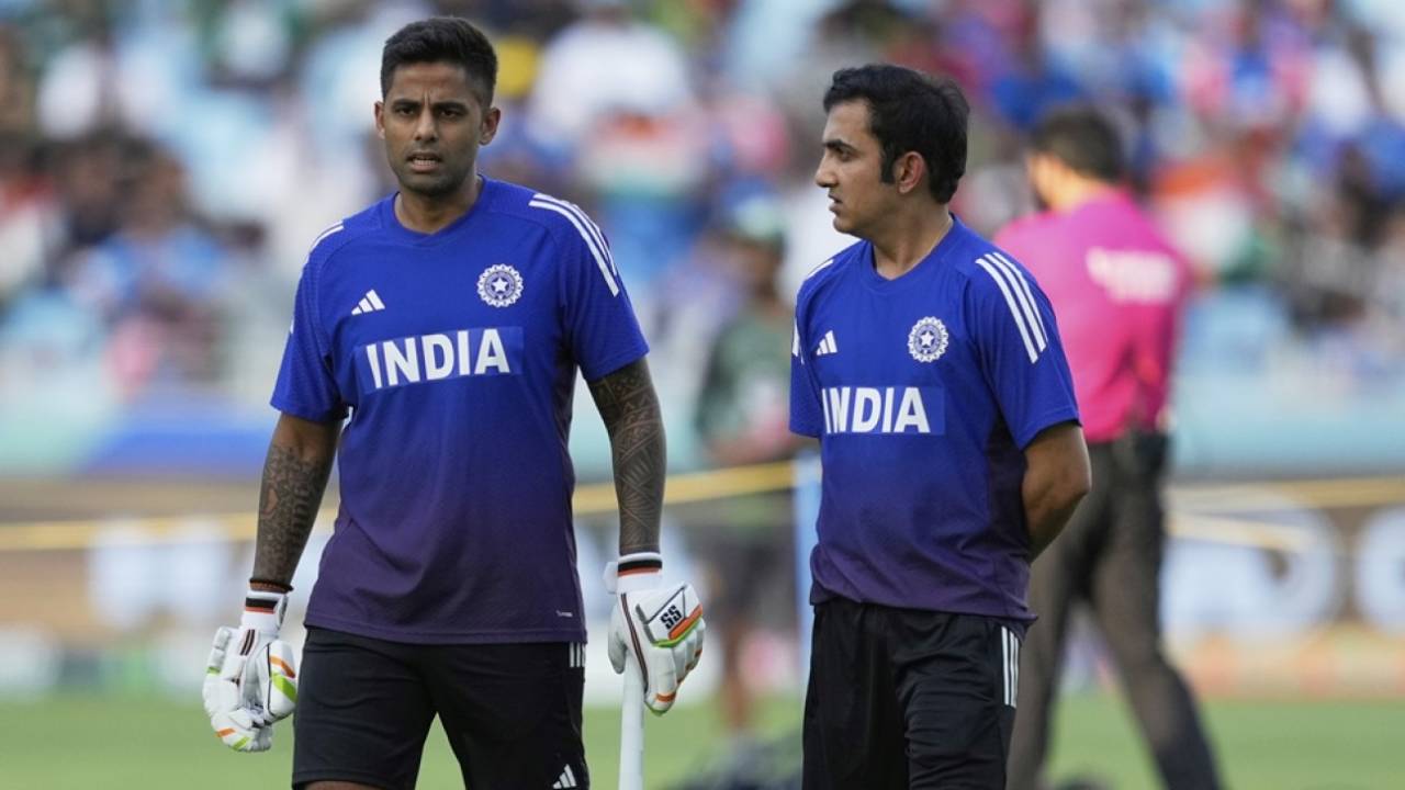 Suryakumar Yadav and Gautam Gambhir in an intense conversation, India vs Pakistan, Men's T20 Asia Cup, Dubai, September 14, 2025