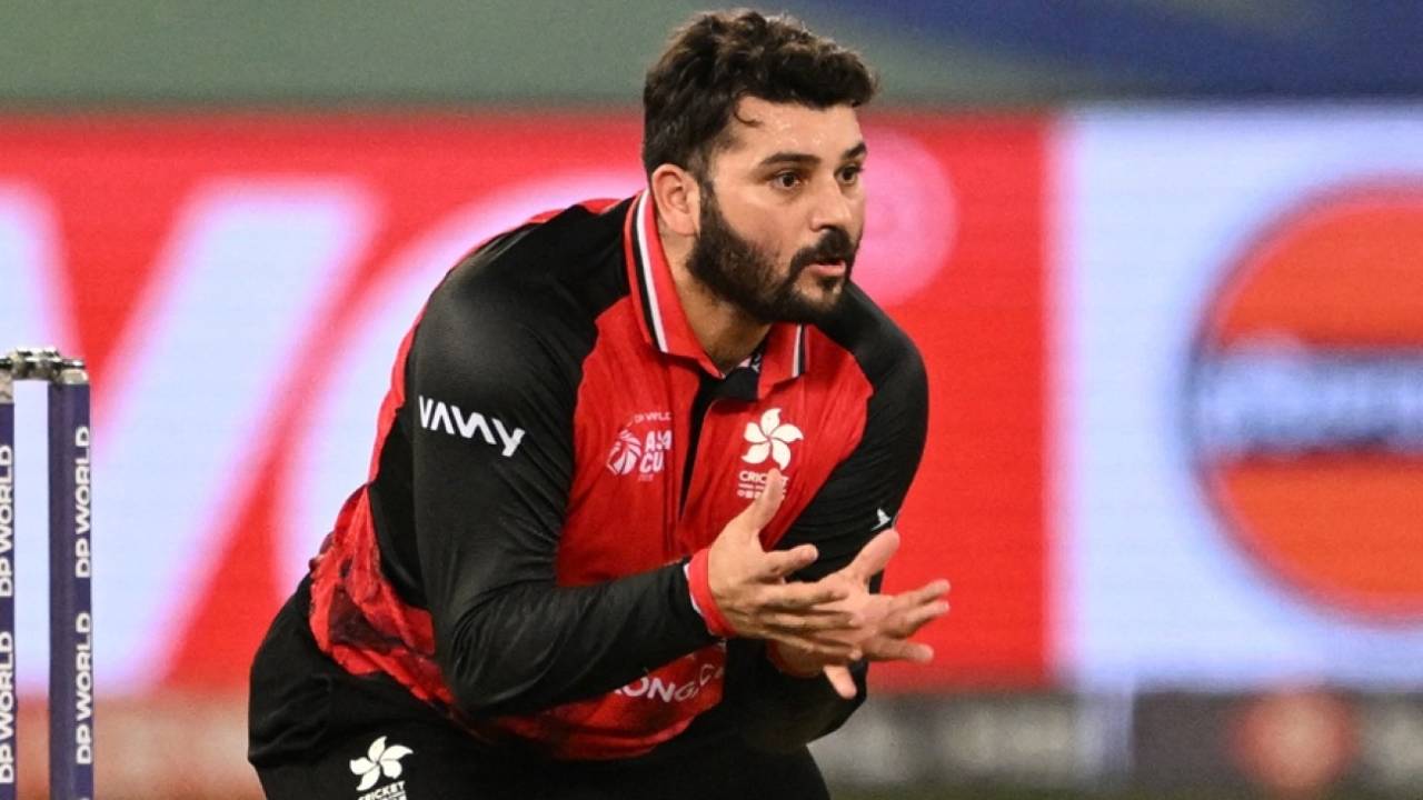 Kinchit Shah fields off his own bowling, Sri Lanka vs Hong Kong, Men's T20 Asia Cup, Dubai, September 15, 2025