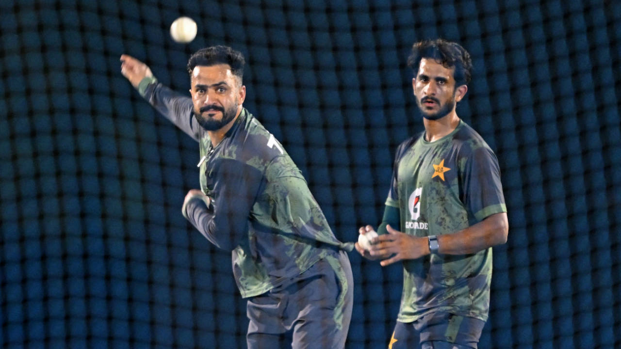 Mohammad Nawaz and Hasan Ali in the nets, Pakistan vs UAE, Men's T20 Asia Cup, Dubai, September 17, 2025