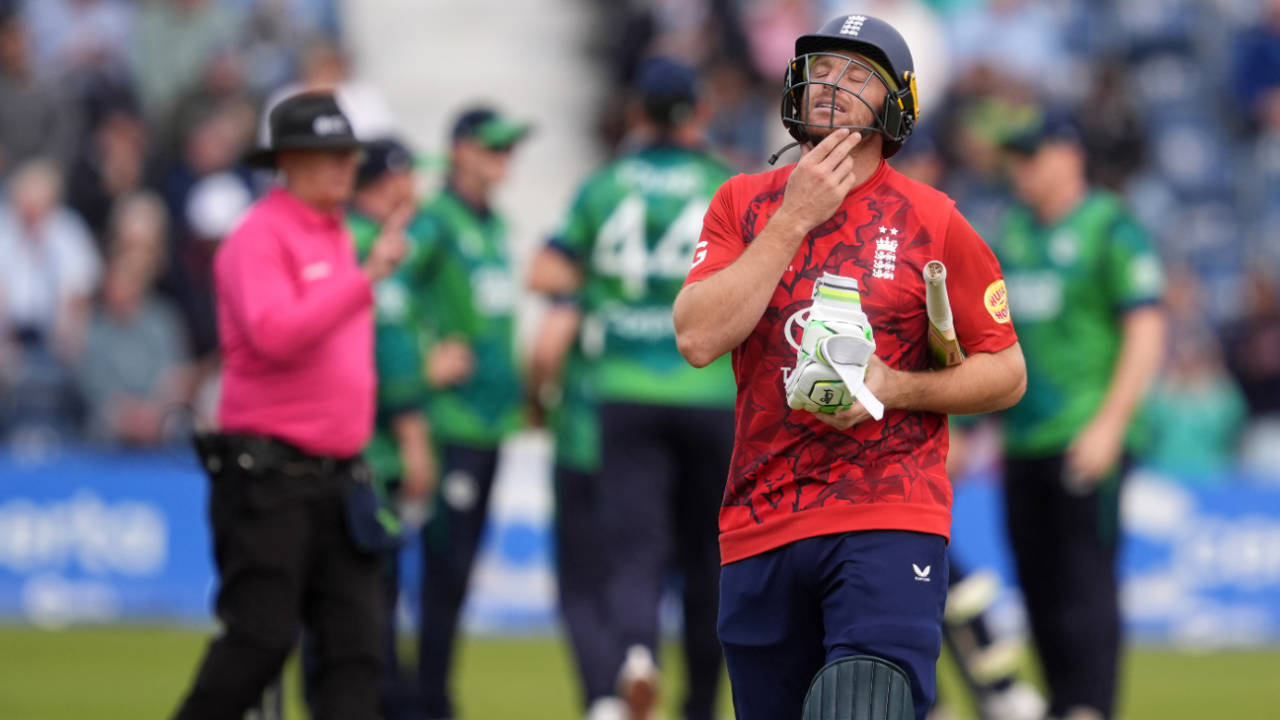 Jos Buttler holed out to midwicket after a rampant start, Ireland vs England, 1st Men's T20 International, Malahide, Dublin, September 17, 2025