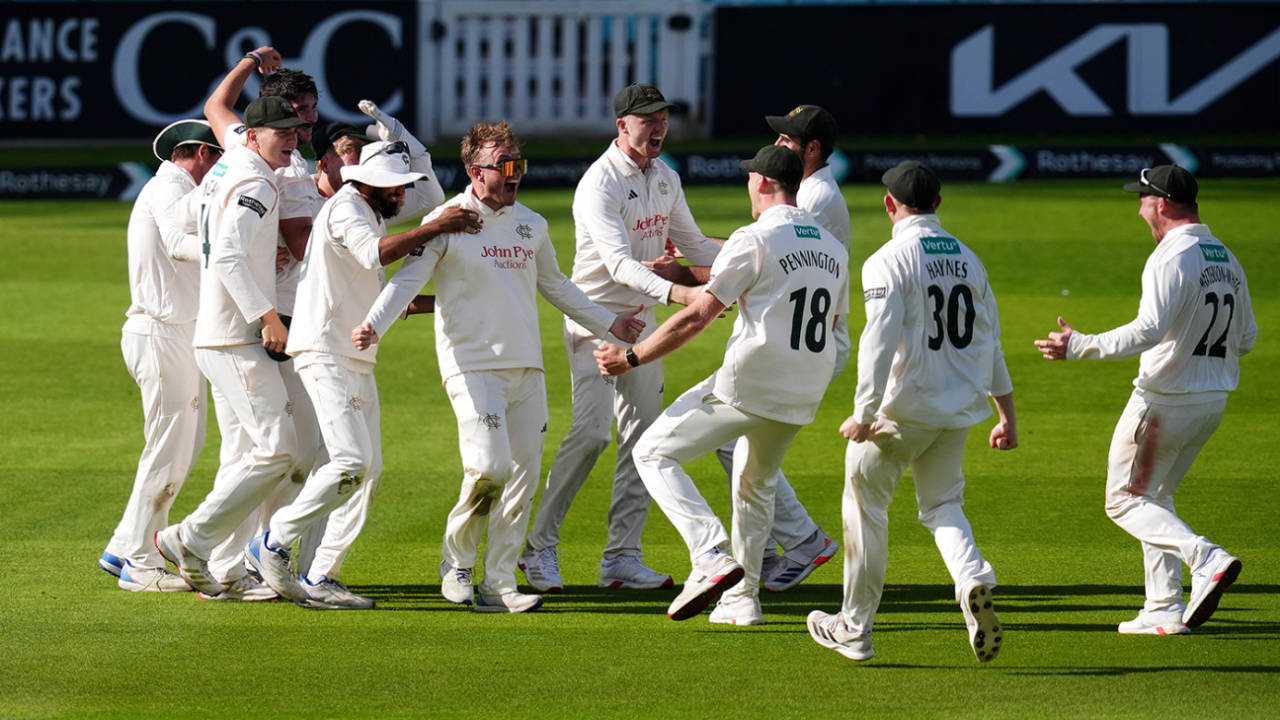 Nottinghamshire celebrate the moment of victory, Surrey vs Nottinghamshire, County Championship, Division One, The Oval, September 18, 2025