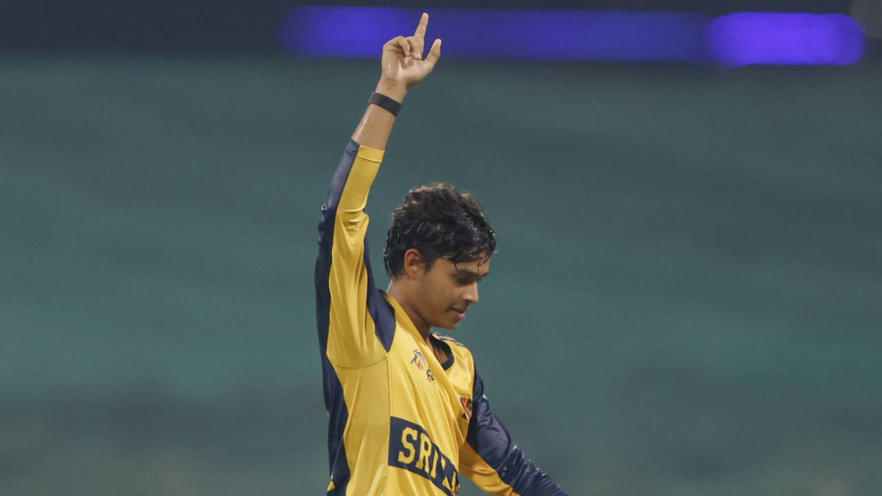 Dunith Wellalage bowled an expensive spell, Afghanistan vs Sri Lanka, Men's T20 Asia Cup, Abu Dhabi, September 18, 2025