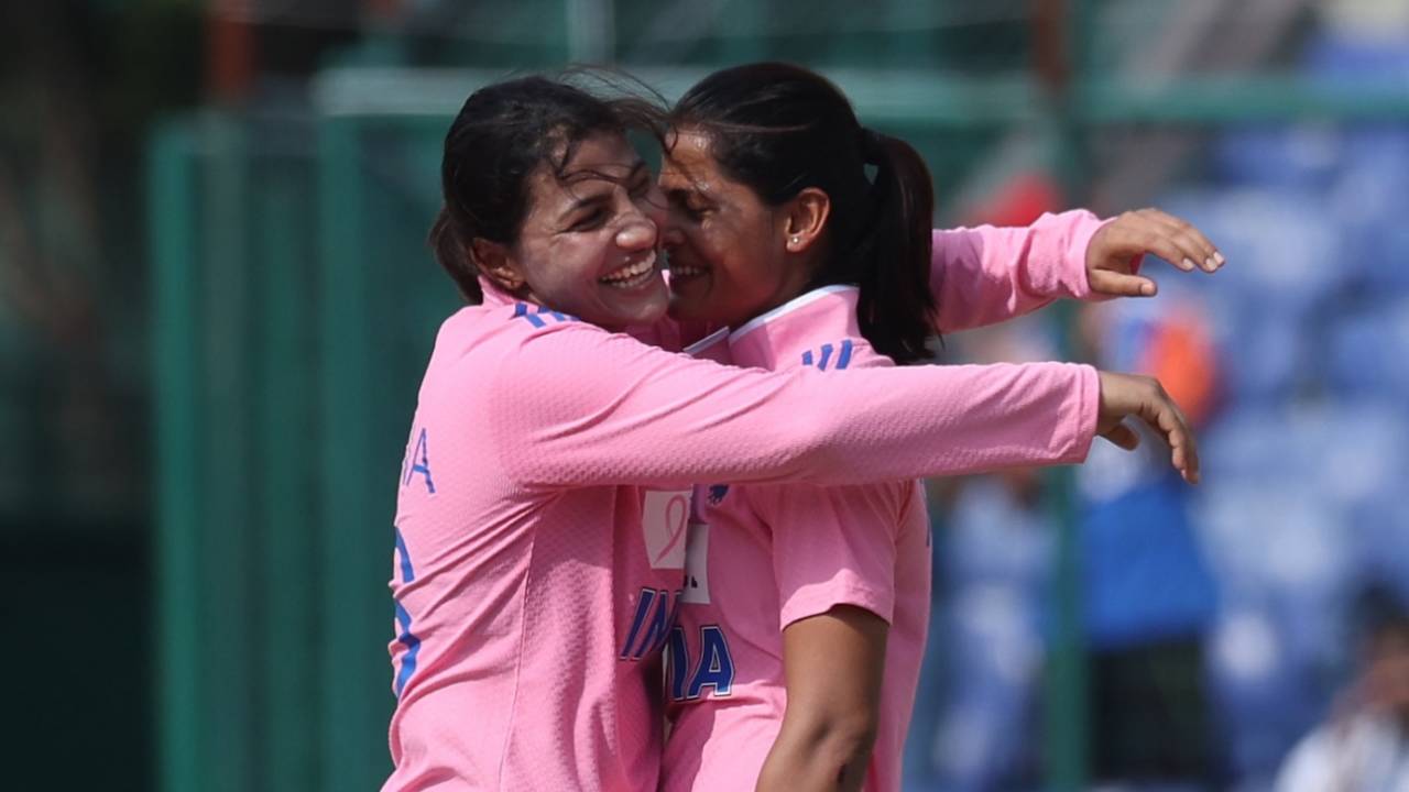 Sneh Rana and Radha Yadav celebrate the fall of Georgia Voll, India vs Australia, 3rd ODI, Delhi, September 20, 2025