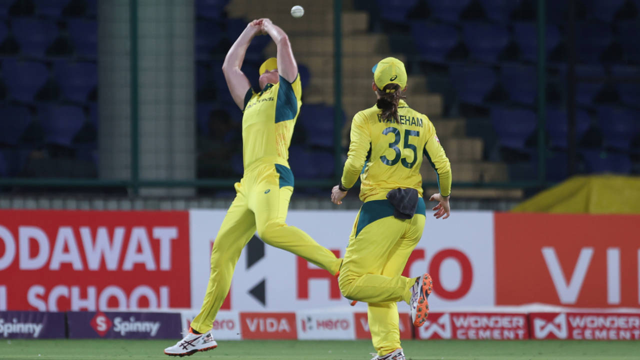 Grace Harris dropped Smriti Mandhana early in the innings, India vs Australia, 3rd women's ODI, Delhi, September 20, 2025