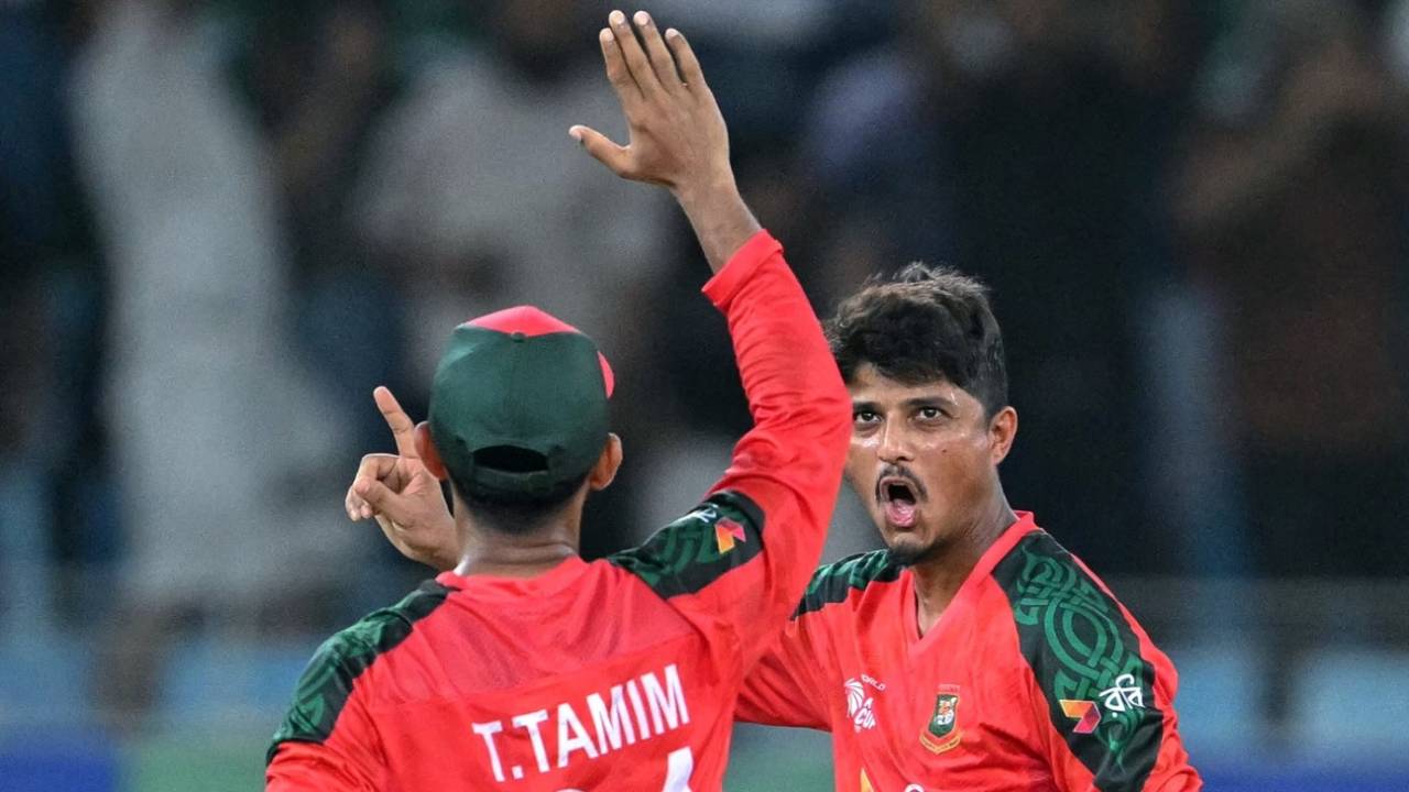 Mahedi Hasan struck twice in his four overs, Bangladesh vs Sri Lanka, Super Fours, Asia Cup, Dubai, September 20, 2025