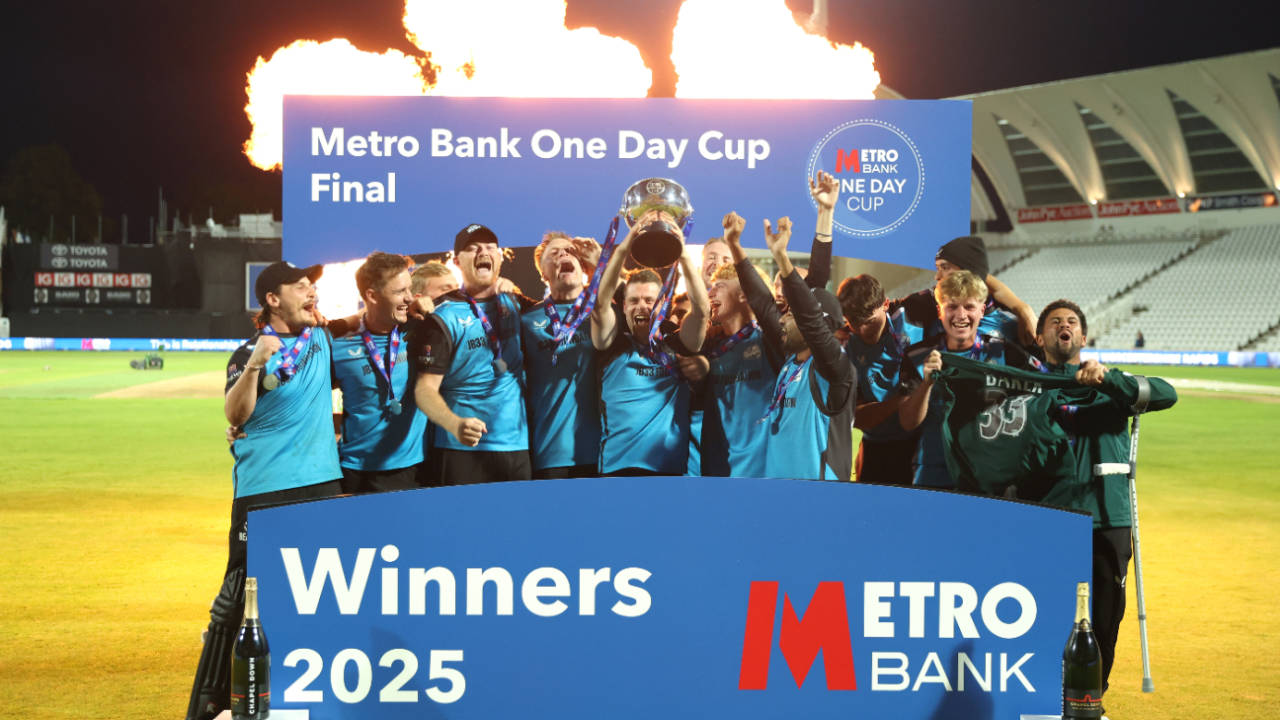 Worcestershire commemorate Josh Baker as they lift the 2025 Metro Bank One-Day Cup, Metro Bank One-Day Cup final, Trent Bridge, September 20, 2025