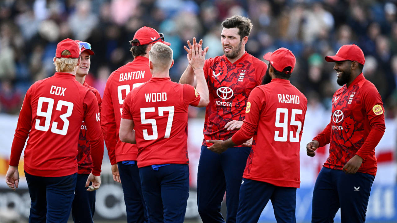 Jamie Overton struck twice in an over, Ireland vs England, 3rd T20I, Malahide, September 21, 2025
