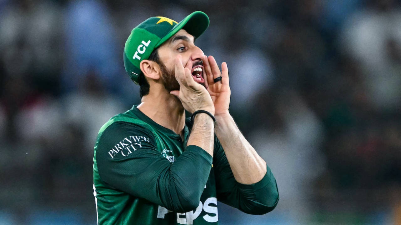 You can almost hear Salman Agha through the picture, Bangladesh vs Pakistan, Men's T20 Asia Cup, Dubai, September 25, 2025