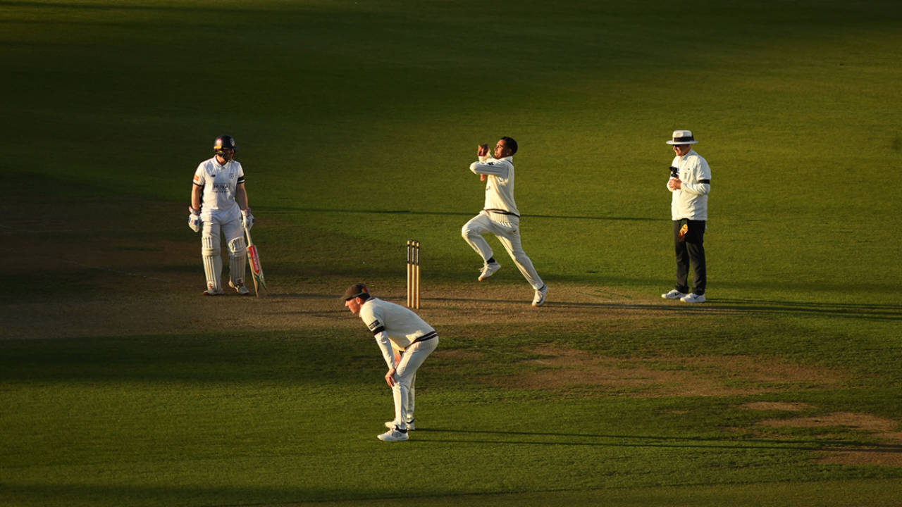 Rahul Chahar bowls on Surrey debut, Hampshire vs Surrey, County Championship, Utilita Bowl, September 24, 2025
