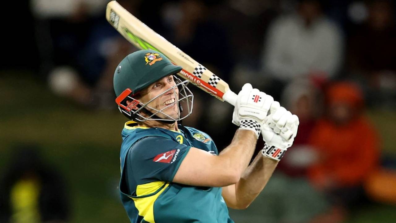 Mitch Marsh lofts down the ground, New Zealand vs Australia, 1st T20I, Mount Maunganui, October 1, 2025