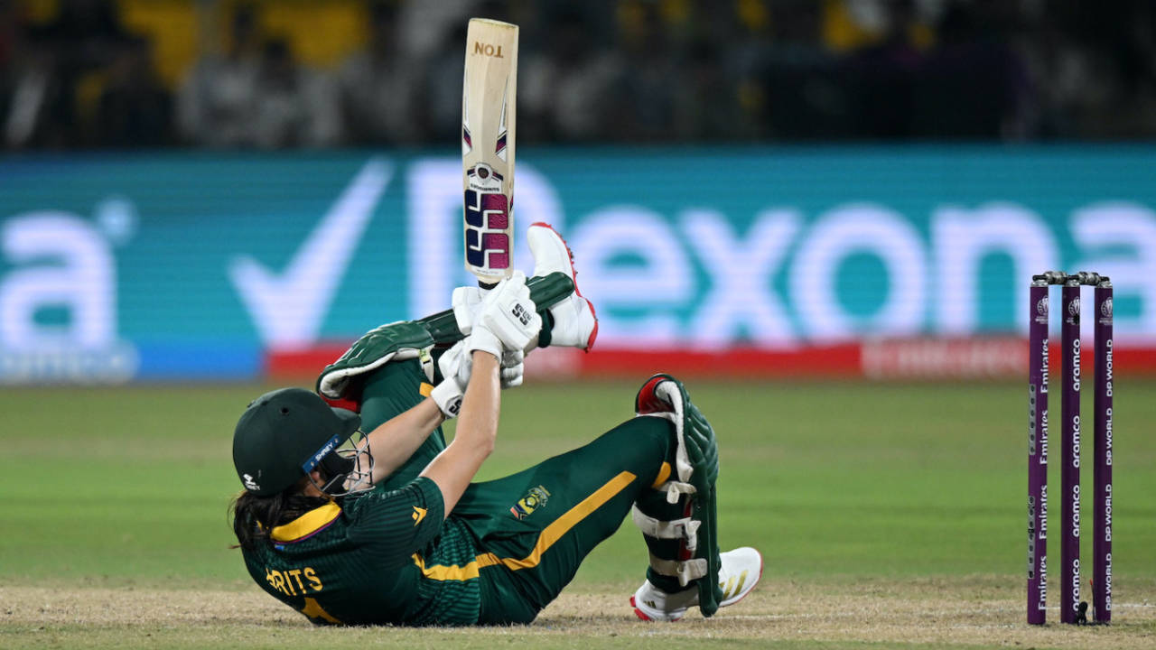 Tazmin Brits goes rough-and-tumble to hit the ball fine, New Zealand vs South Africa, Women's ODI World Cup, Indore, October 6, 2025