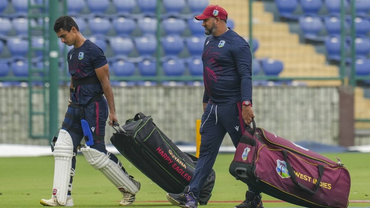 Tagenarine Chanderpaul and Ravi Rampaul arrive for training, Delhi, October 9, 2025