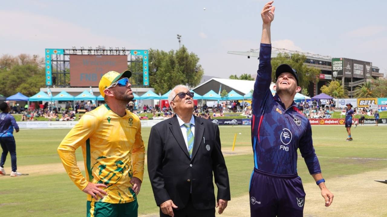 Gerhard Erasmus tosses the coin as Donovan Ferreira calls correctly, Namibia vs South Africa, Only T20I, Windhoek, October 11, 2025
