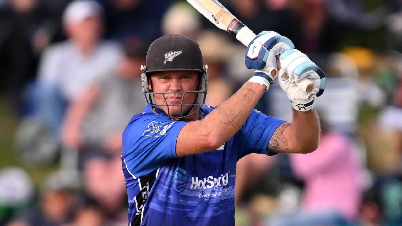 Lou Vincent bats during a T20 Black Clash game, Christchurch, January 18, 2025


