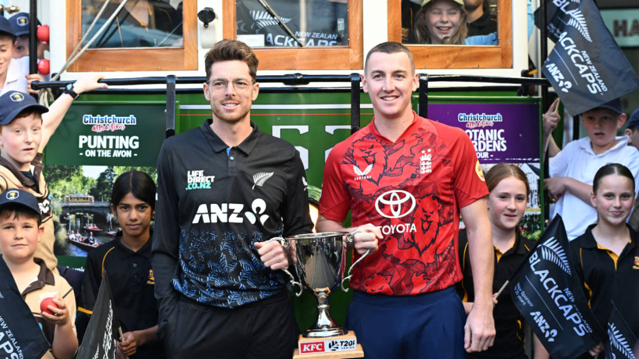 Mitchell Santner and Harry Brook pose with the series trophy in Christchurch, New Zealand vs England, 1st T20I, Christchurch, October 16, 2025