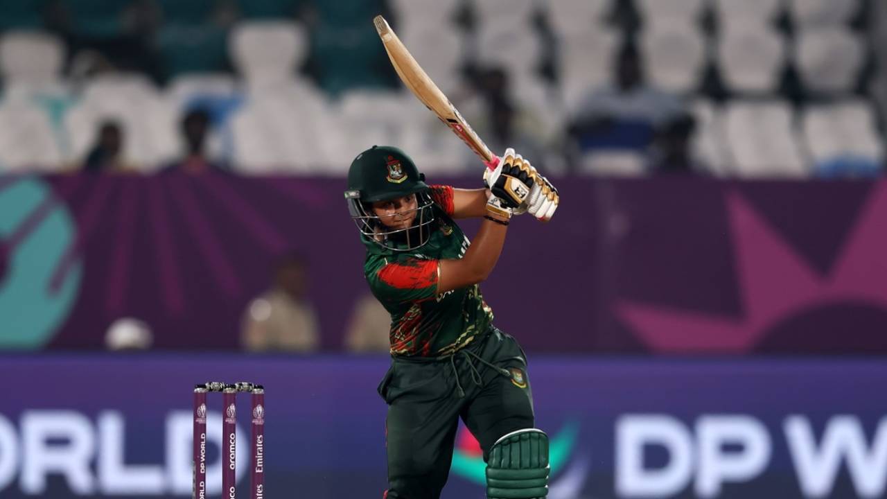 Sobhana Mostary punches one straight down the ground, Australia vs Bangladesh, Women's World Cup, Visakhapatnam, October 16, 2025