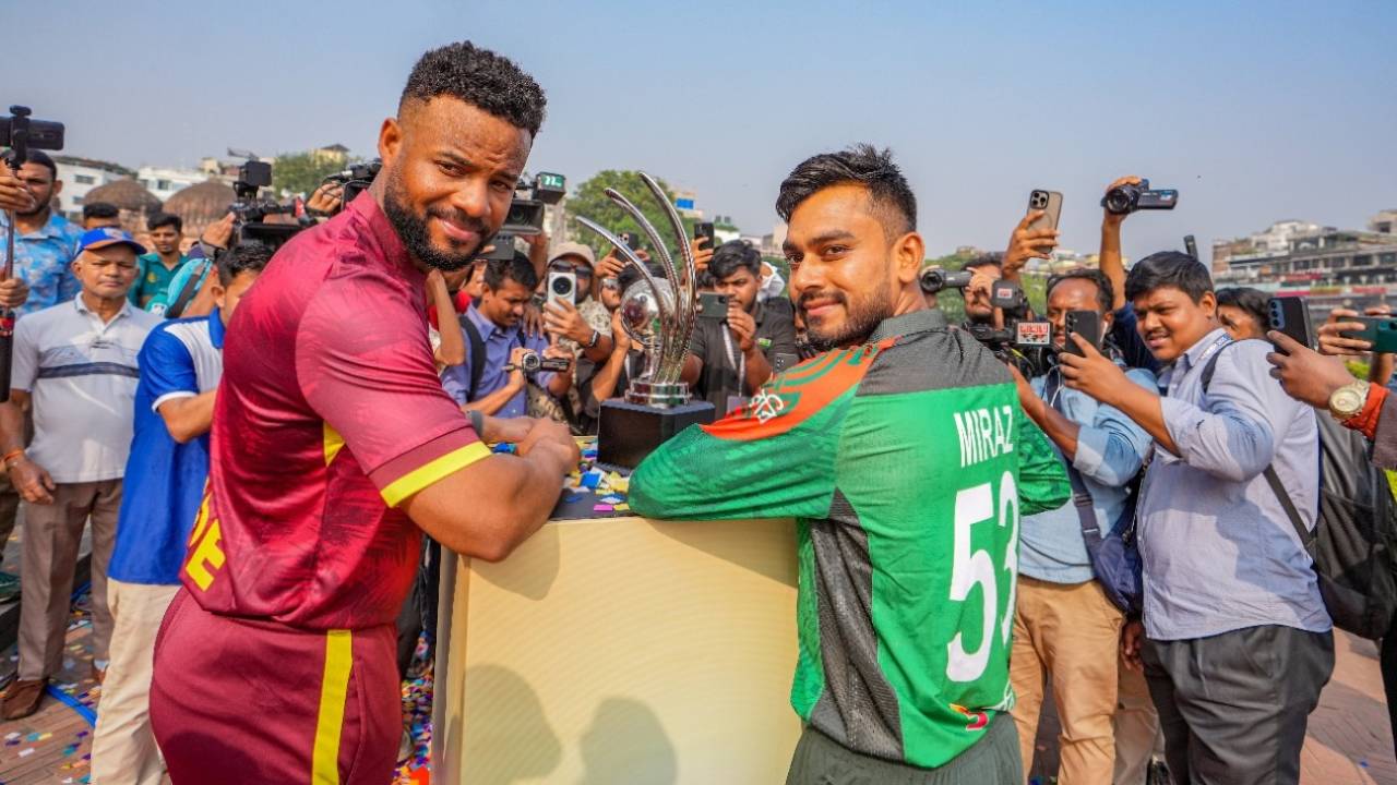 Shai Hope and Mehidy Hasan Miraz make an appearance for the photographers, Bangladesh vs West Indies, 1st ODI, Dhaka, October 17, 2025