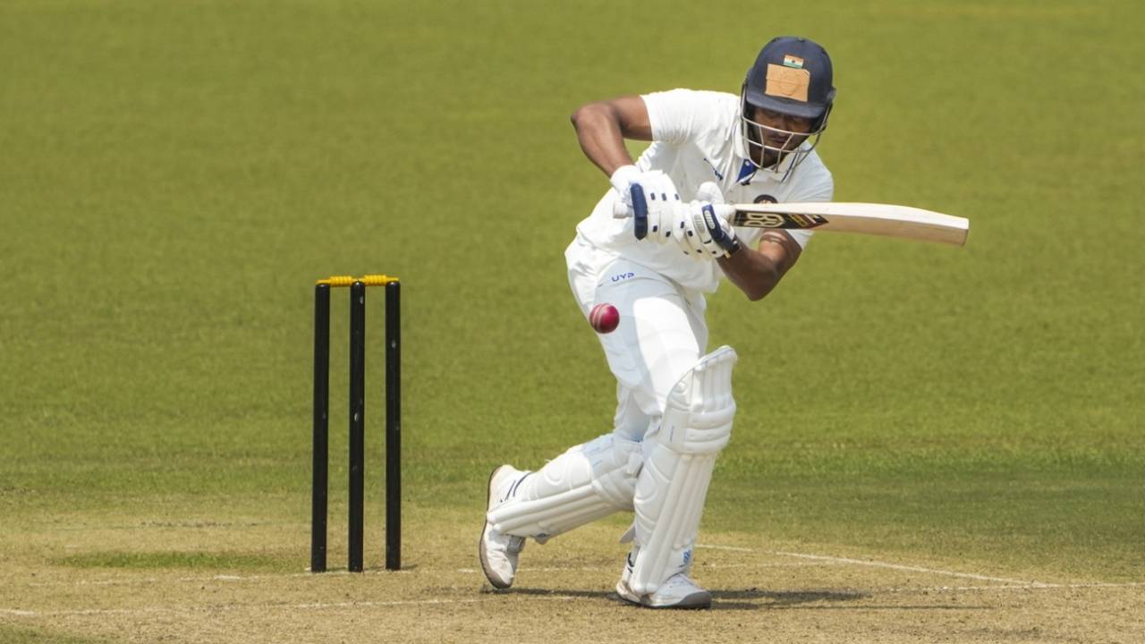 Shashwat Dangwal works one away, Bengal vs Uttarakhand, Ranji Trophy, 1st day, Kolkata, October 15, 2025
